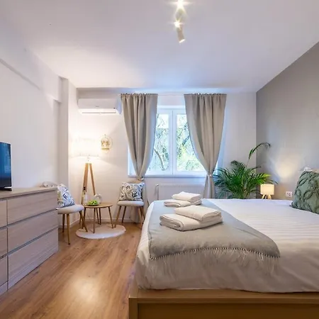 Charming Loft Old Town Center Apartmán *
