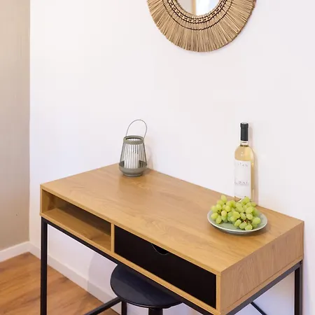 Charming Loft Old Town Center Apartmán