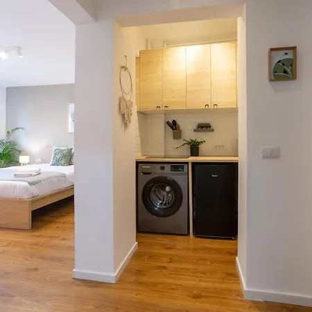 Charming Loft Old Town Center Apartmán